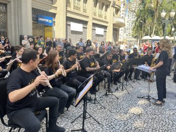 Orquestra Uninter dá boas-vindas à primavera