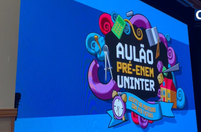 Aulão Pré-ENEM da Uninter reúne milhares de alunos e impulsiona educação pública
