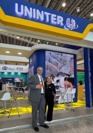 Uninter participa de congresso internacional e apresenta avanços na EAD