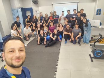 Aula prática de Pilates conecta diferentes áreas da saúde na Uninter