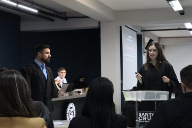 Uninter avança à fase mata-mata em competição de júri simulado
