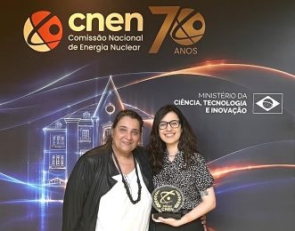 Câncer de mama triplo-negativo desafia a ciência e inspira pesquisa premiada